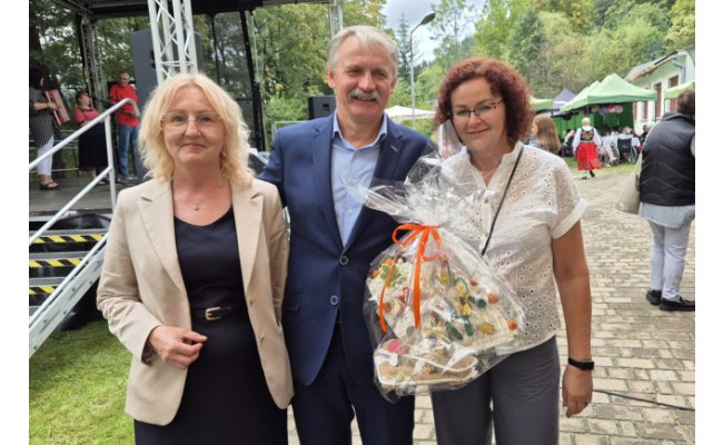 Zdjęcie artykułu pod tytułem Biesiada pod...