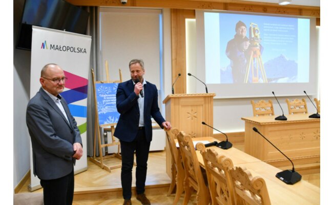 Zdjęcie artykułu pod tytułem O geodezji i...