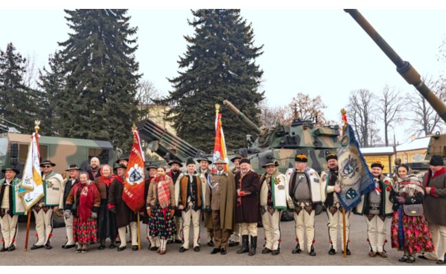 Zdjęcie artykułu pod tytułem Przekazanie...
